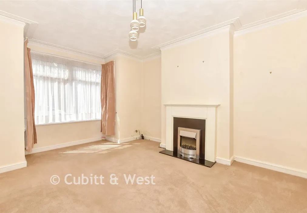 Lounge - Inhurst Road, Portsmouth, Hampshire - Wards of Kent
