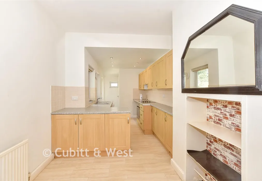 Kitchen - Inhurst Road, Portsmouth, Hampshire - Wards of Kent
