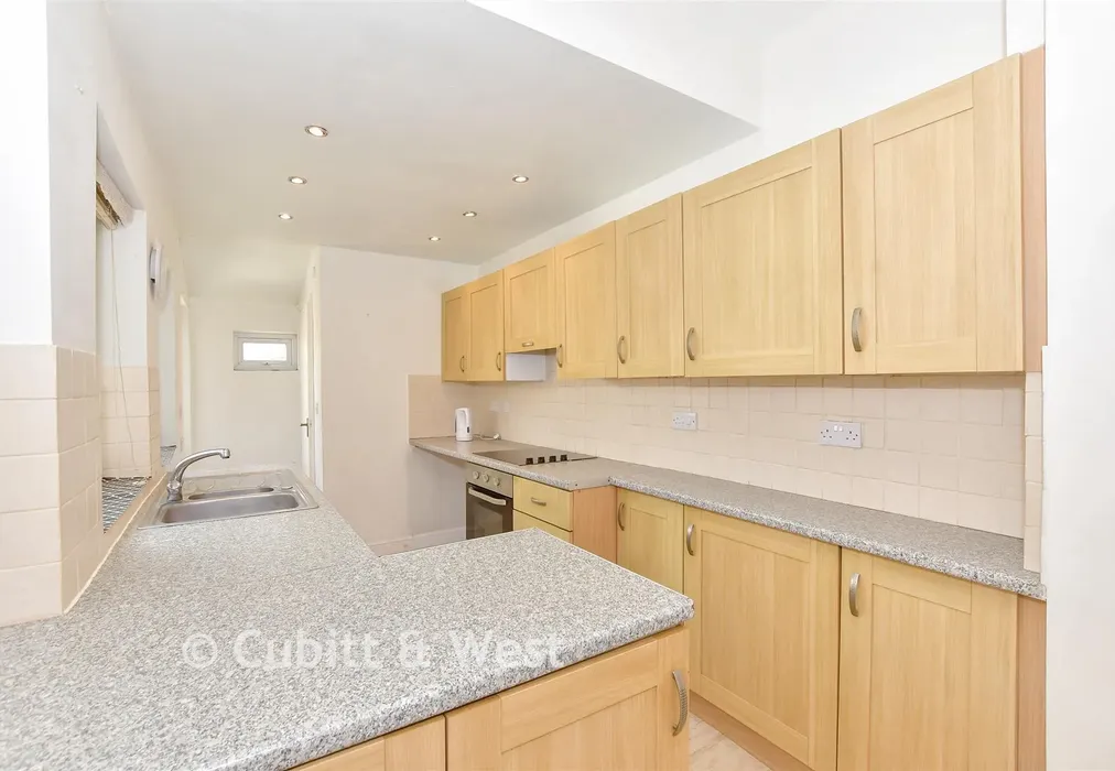 Kitchen - Inhurst Road, Portsmouth, Hampshire - Wards of Kent