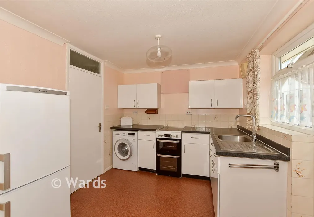 Kitchen/ Diner - Lawrence Gardens, Herne Bay, Kent - Wards of Kent