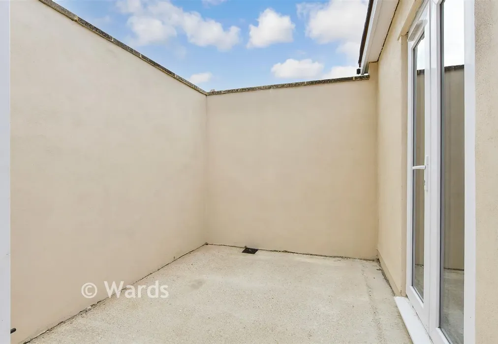 Balcony / Terrace - High Street, Bridge, Kent - Wards of Kent
