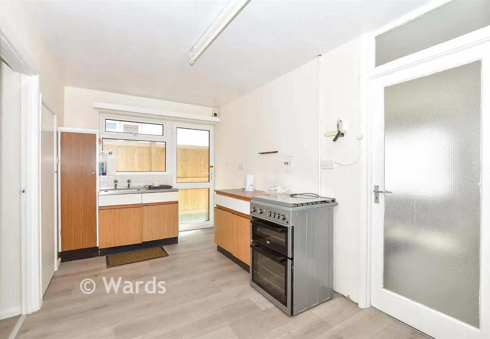 Kitchen/Diner - Dunes Road, Greatstone, Kent - Wards of Kent