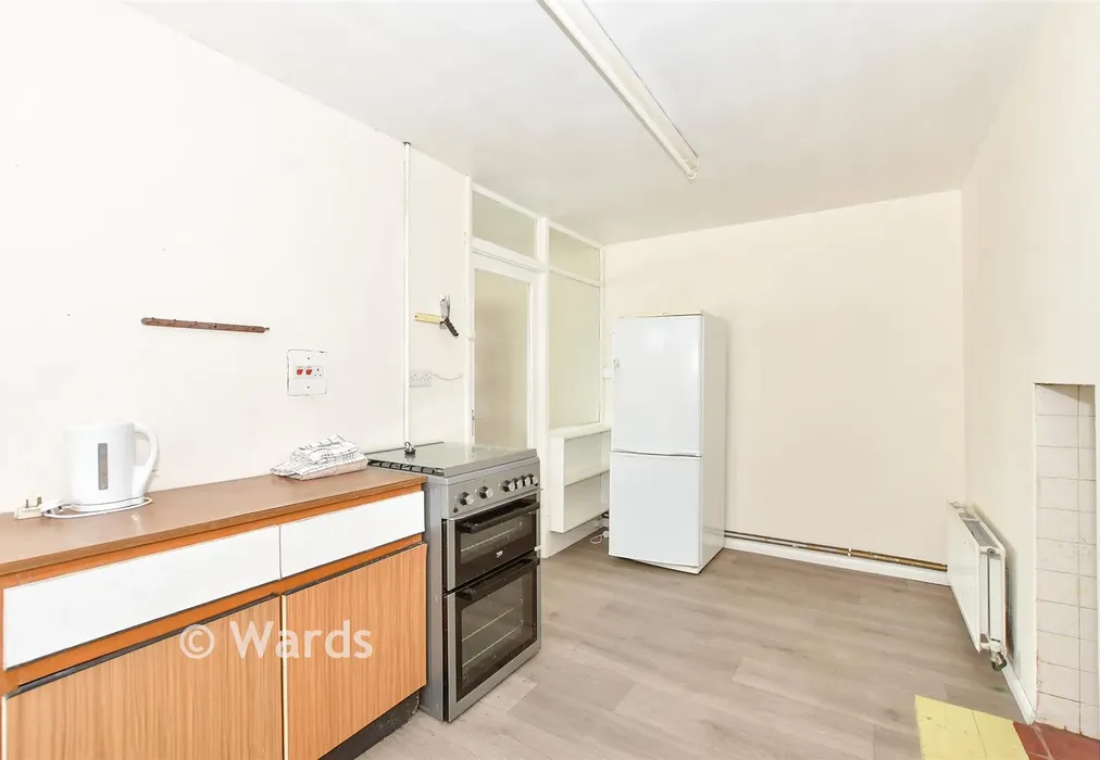 Kitchen/Diner - Dunes Road, Greatstone, Kent - Wards of Kent
