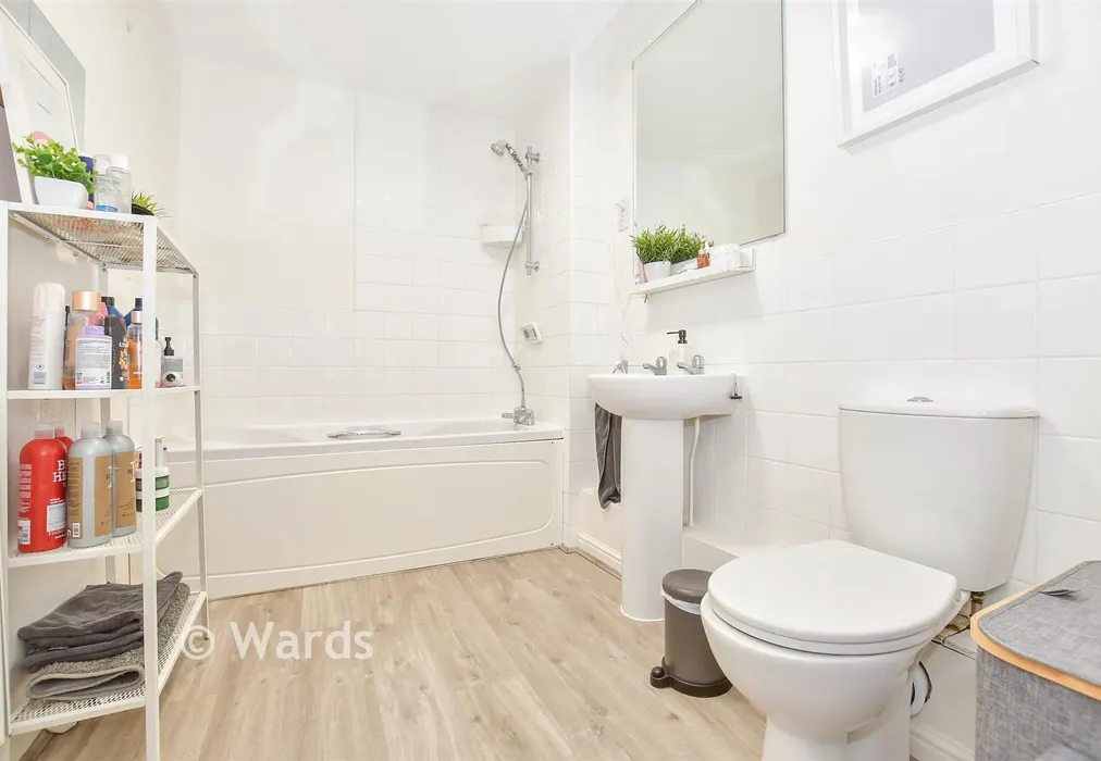 Bathroom - Melrose Close, Maidstone, Kent - Wards of Kent
