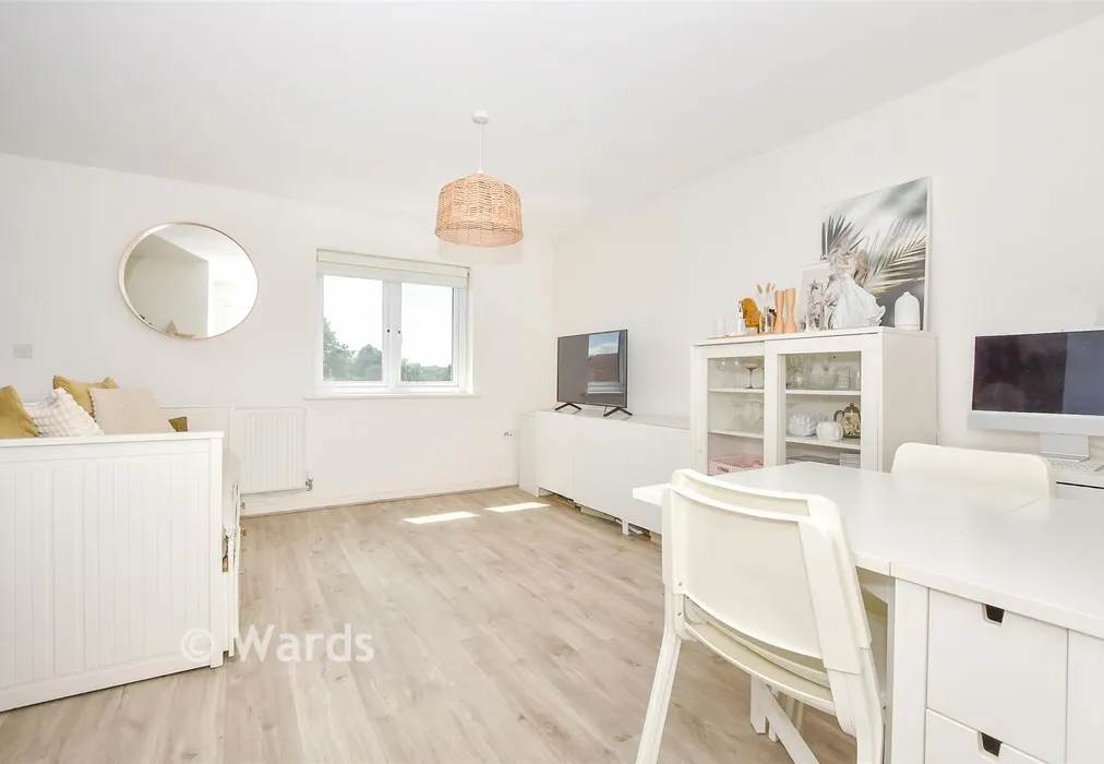 Lounge/Diner/ Kitchen - Melrose Close, Maidstone, Kent - Wards of Kent