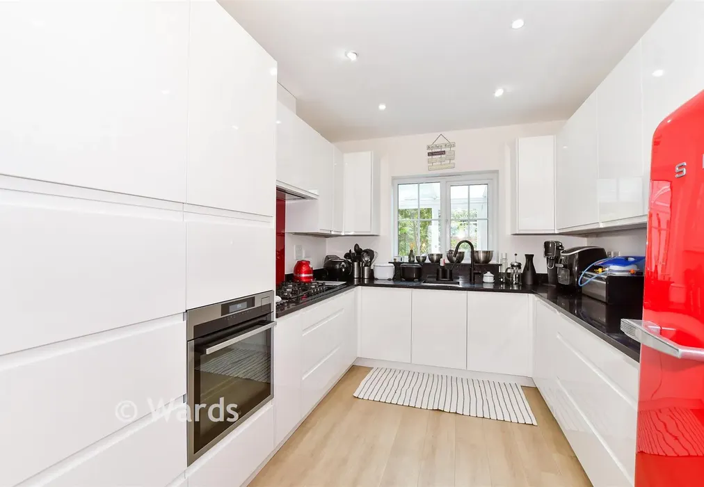 Kitchen/Diner - Hazen Road, Kings Hill, West Malling, Kent - Wards of Kent