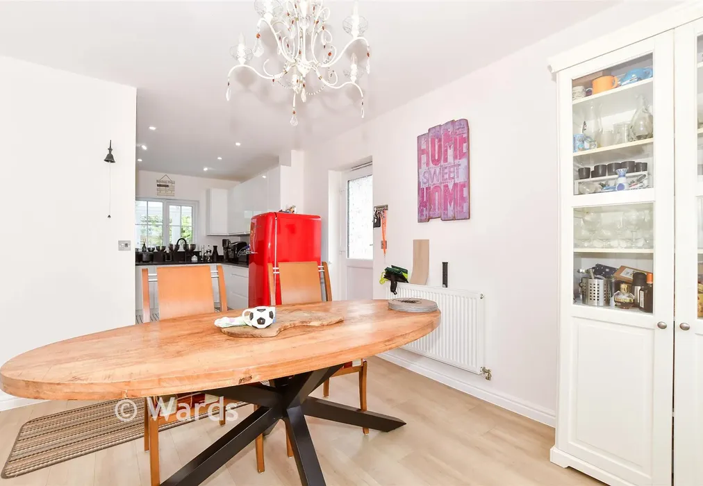 Kitchen/Diner - Hazen Road, Kings Hill, West Malling, Kent - Wards of Kent