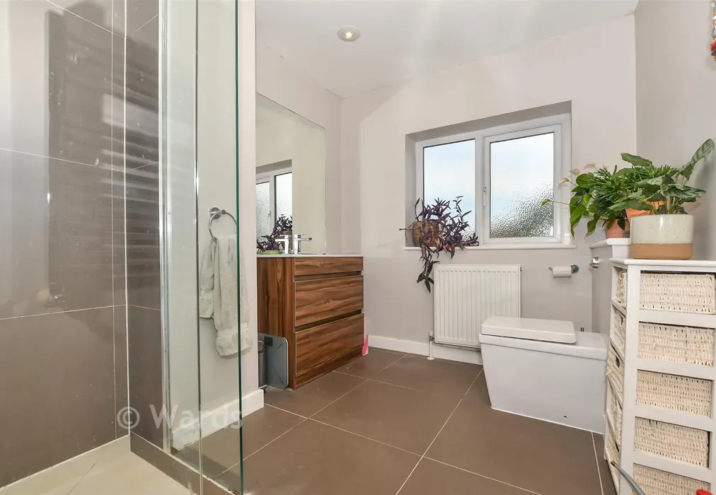 En-Suite Shower Room - The Common, Sissinghurst, Cranbrook, Kent - Wards of Kent