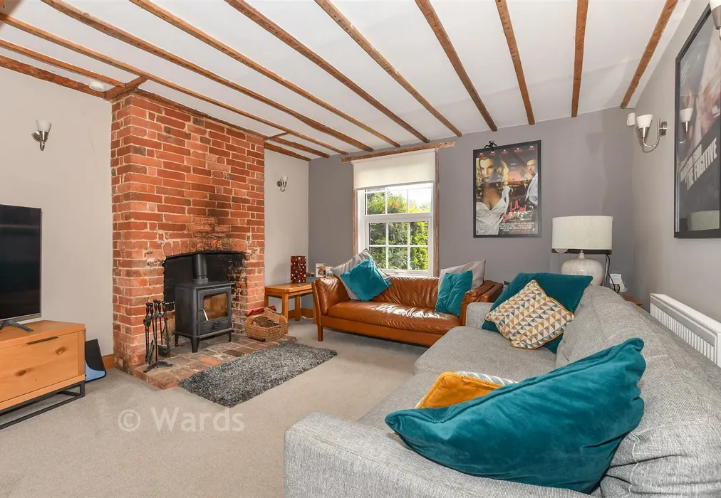 Lounge - The Common, Sissinghurst, Cranbrook, Kent - Wards of Kent