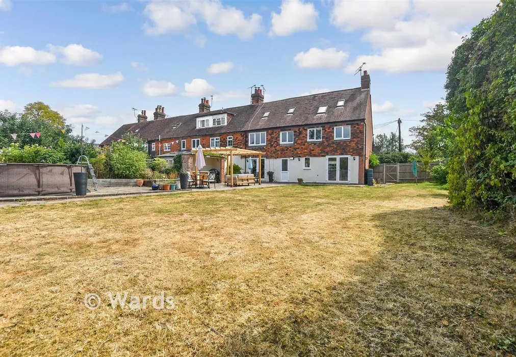 Rear Garden - The Common, Sissinghurst, Cranbrook, Kent - Wards of Kent