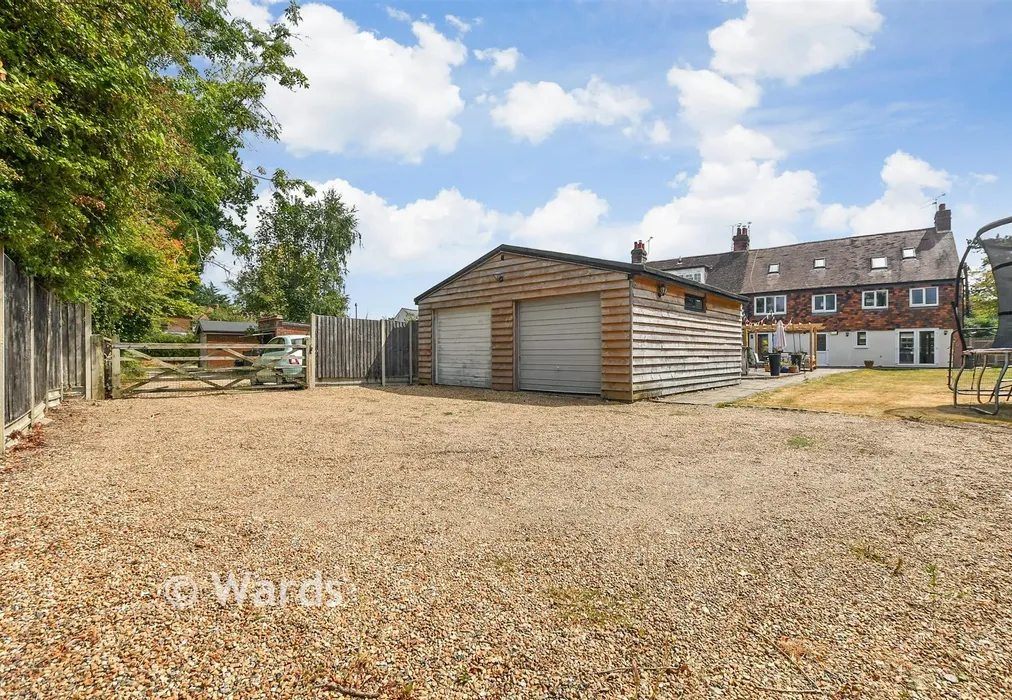 Driveway/Parking - The Common, Sissinghurst, Cranbrook, Kent - Wards of Kent