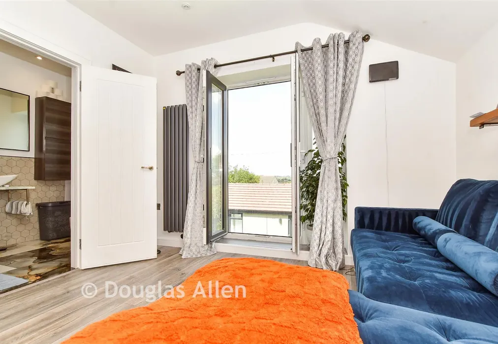 Internal Lifestyle Photograph - Wick Beech Avenue, Wickford, Essex - Wards of Kent