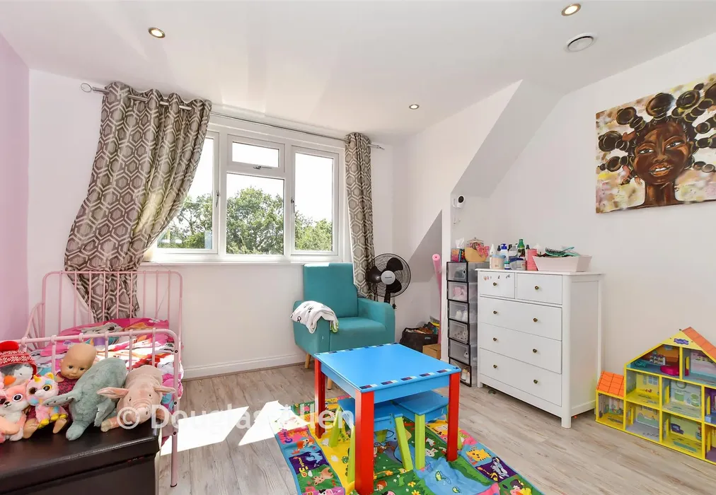 Bedroom 2 - Wick Beech Avenue, Wickford, Essex - Wards of Kent