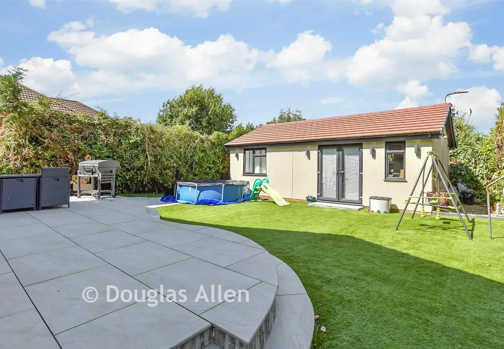 Rear Garden - Wick Beech Avenue, Wickford, Essex - Wards of Kent