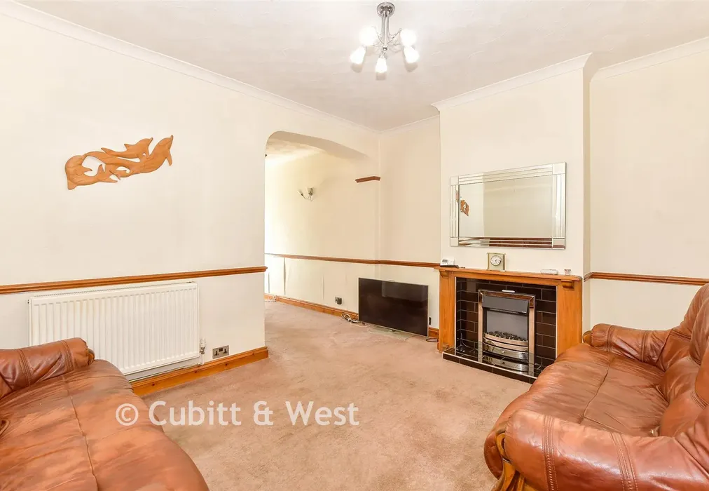 Dining Area - Bath Road, Southsea, Hampshire - Wards of Kent