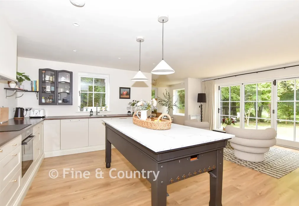 Kitchen - The Street, Petham, Kent - Wards of Kent