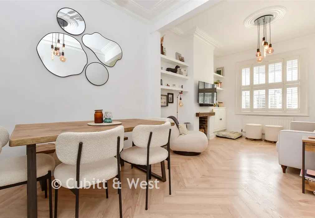 Living / Dining Room - St. John's Road, Carshalton, Surrey - Wards of Kent