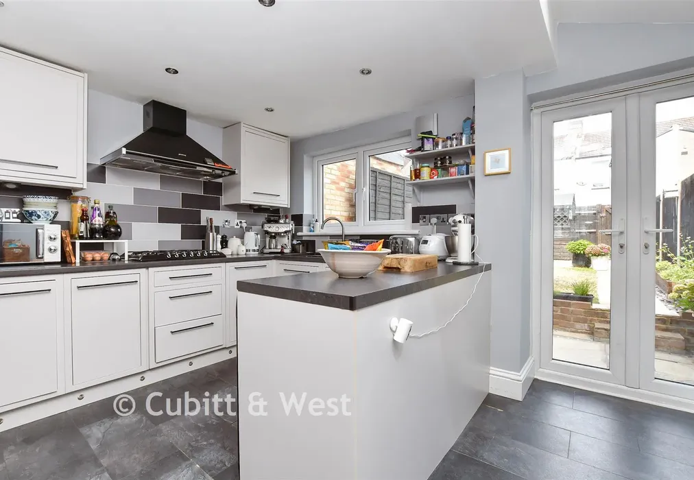 Kitchen/Breakfast Room - St. John's Road, Carshalton, Surrey - Wards of Kent