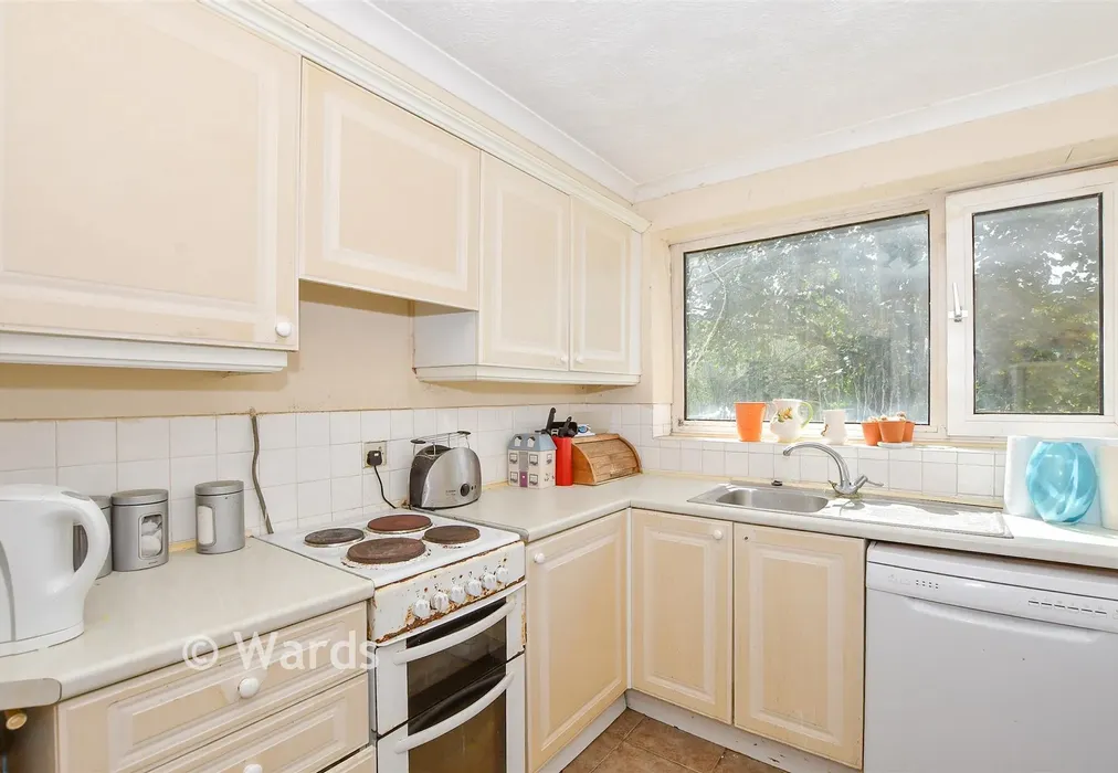 Kitchen - Roseholme, Maidstone, Kent - Wards of Kent