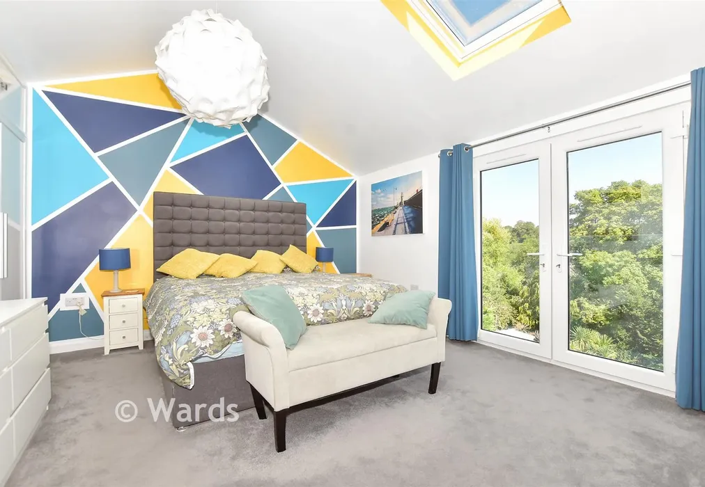 Bedroom 1 - Redbrooks Way, Hythe, Kent - Wards of Kent
