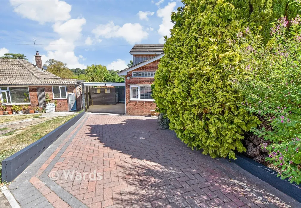 Driveway/Parking - Redbrooks Way, Hythe, Kent - Wards of Kent