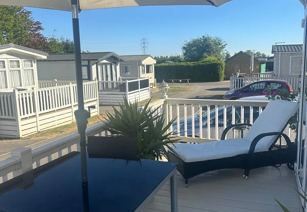 Decking New - Shottendane Road, Birchington, Kent - Wards of Kent