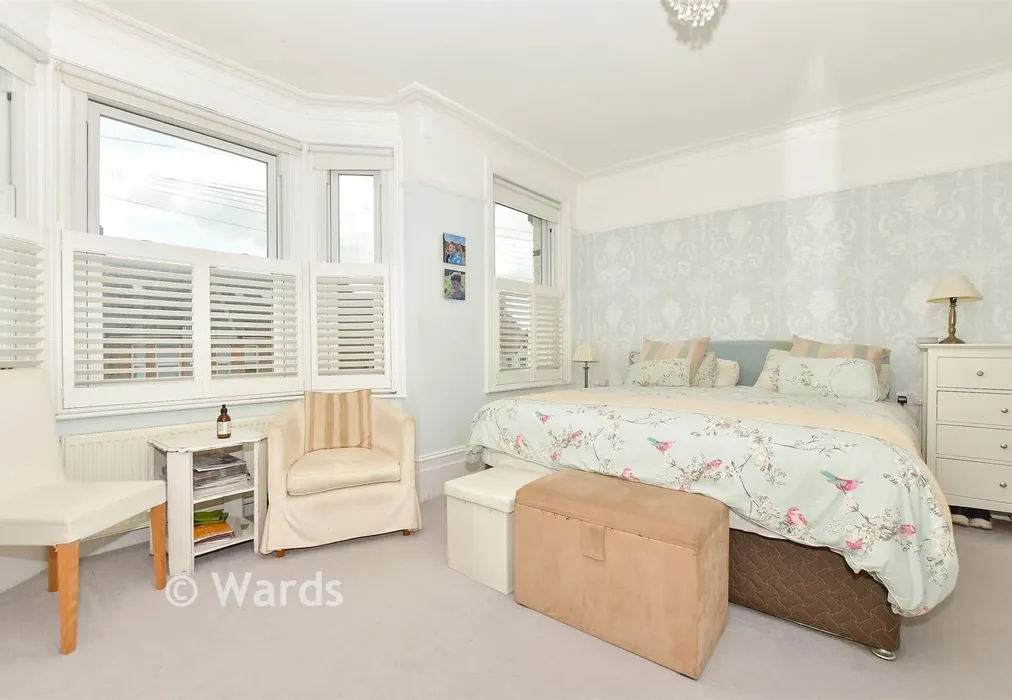 Bedroom 1 - Rectory Road, Broadstairs, Kent - Wards of Kent