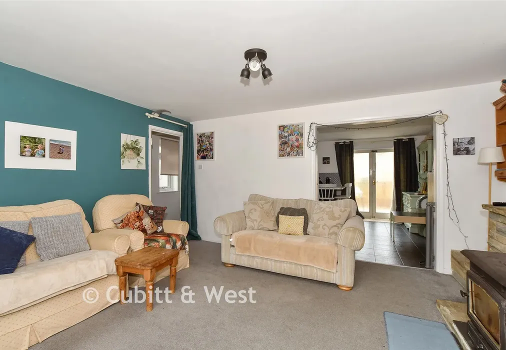 Lounge - Wickhurst Rise, Portslade, East Sussex - Wards of Kent