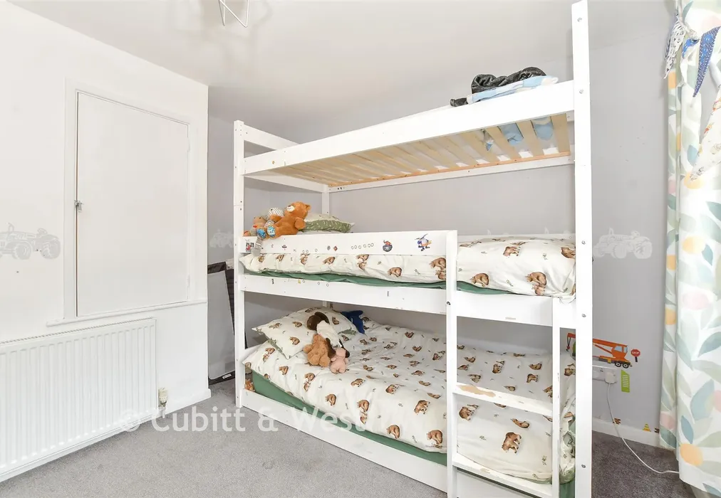 Bedroom 2 - Wickhurst Rise, Portslade, East Sussex - Wards of Kent
