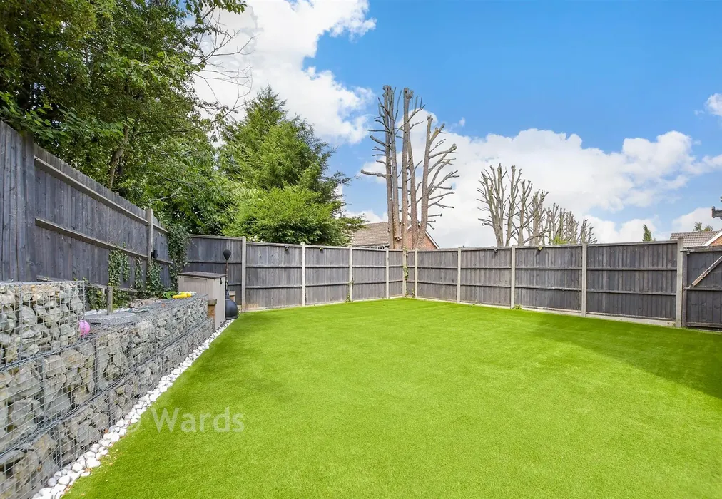 Rear Garden - Pine Place & Land, Tovil, Kent - Wards of Kent