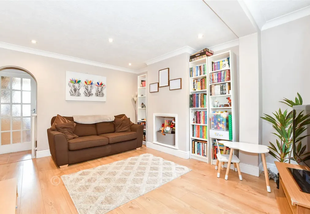 Lounge - Bell Lane, Ditton, Aylesford, Kent - Wards of Kent