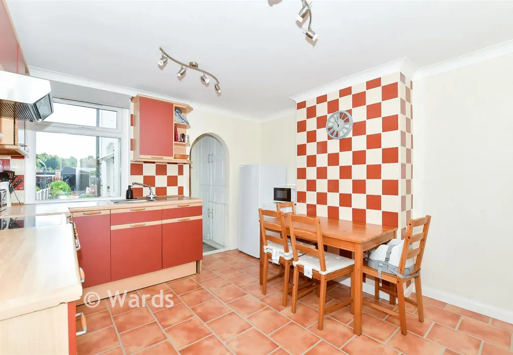 Kitchen/Diner - Bell Lane, Ditton, Aylesford, Kent - Wards of Kent