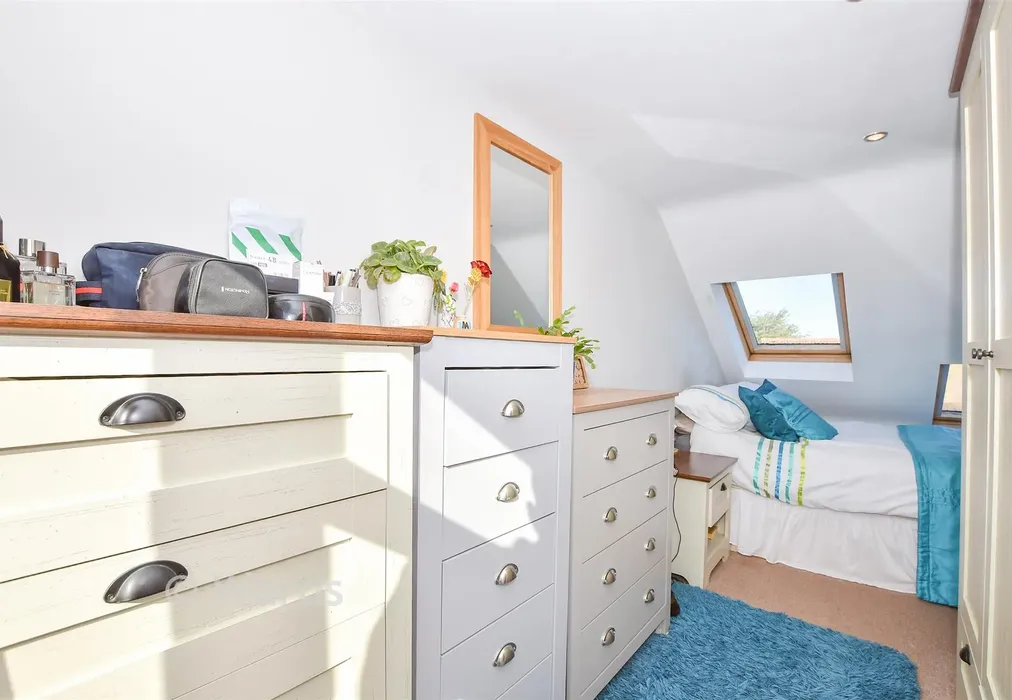 Bedroom 1 - Stevens Road, Eccles, Aylesford, Kent - Wards of Kent