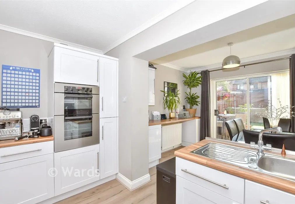 Kitchen - Stevens Road, Eccles, Aylesford, Kent - Wards of Kent