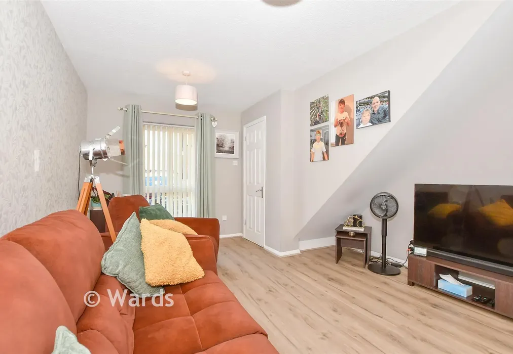 Lounge - Stevens Road, Eccles, Aylesford, Kent - Wards of Kent