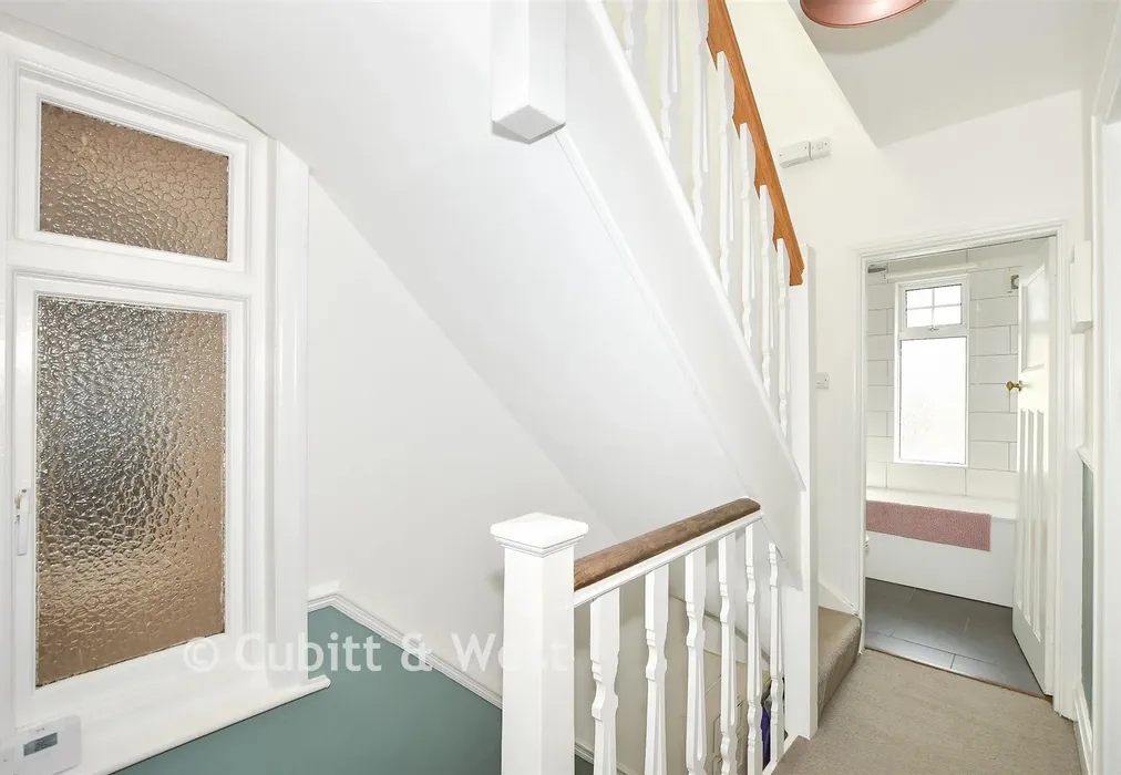 Landing - Stanmer Villas, Brighton, East Sussex - Wards of Kent