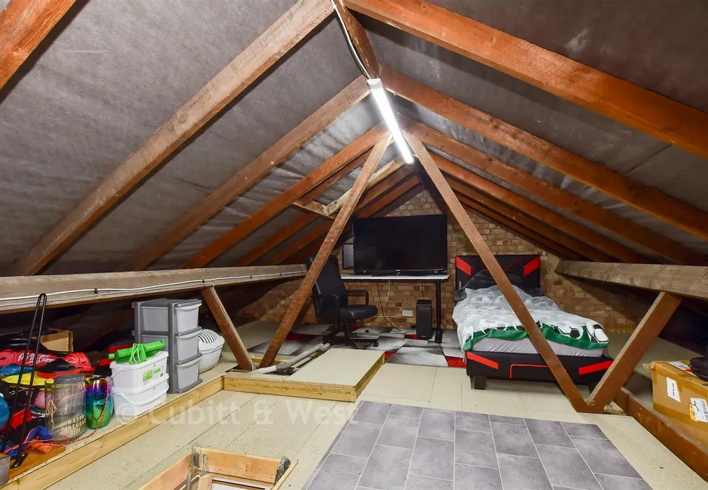Internal Lifestyle Photograph - Shepherd Close, Crawley, West Sussex - Wards of Kent