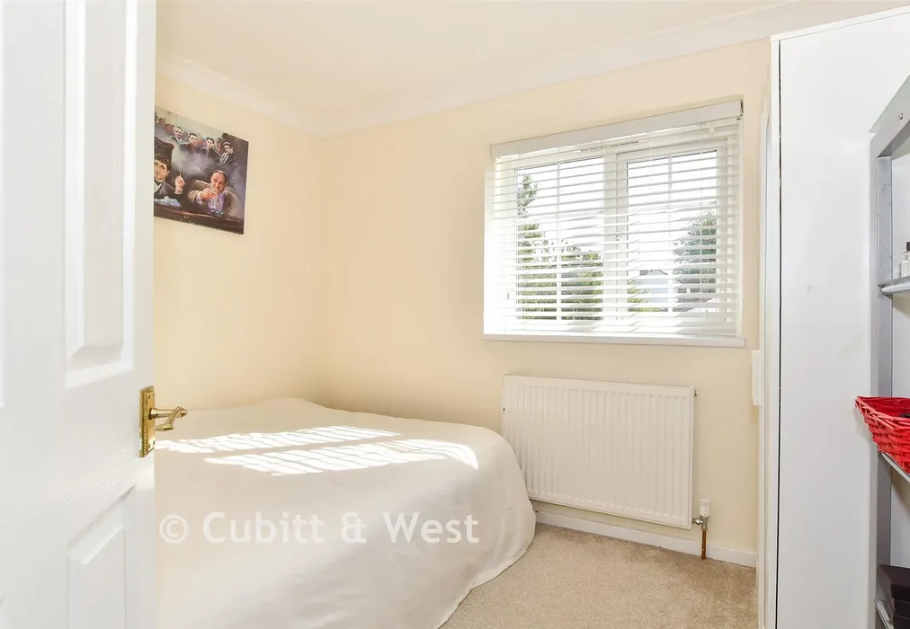 Bedroom 4 - Shepherd Close, Crawley, West Sussex - Wards of Kent
