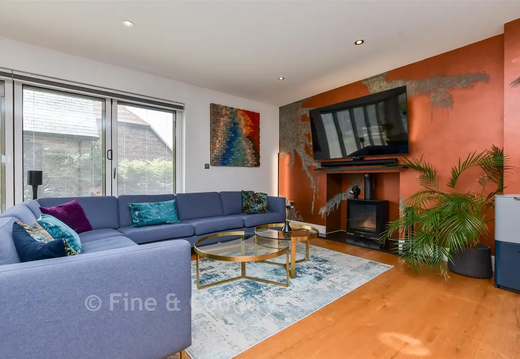 Kitchen/Diner - Elizabeth Drive, Woodnesborough, Sandwich, Kent - Wards of Kent