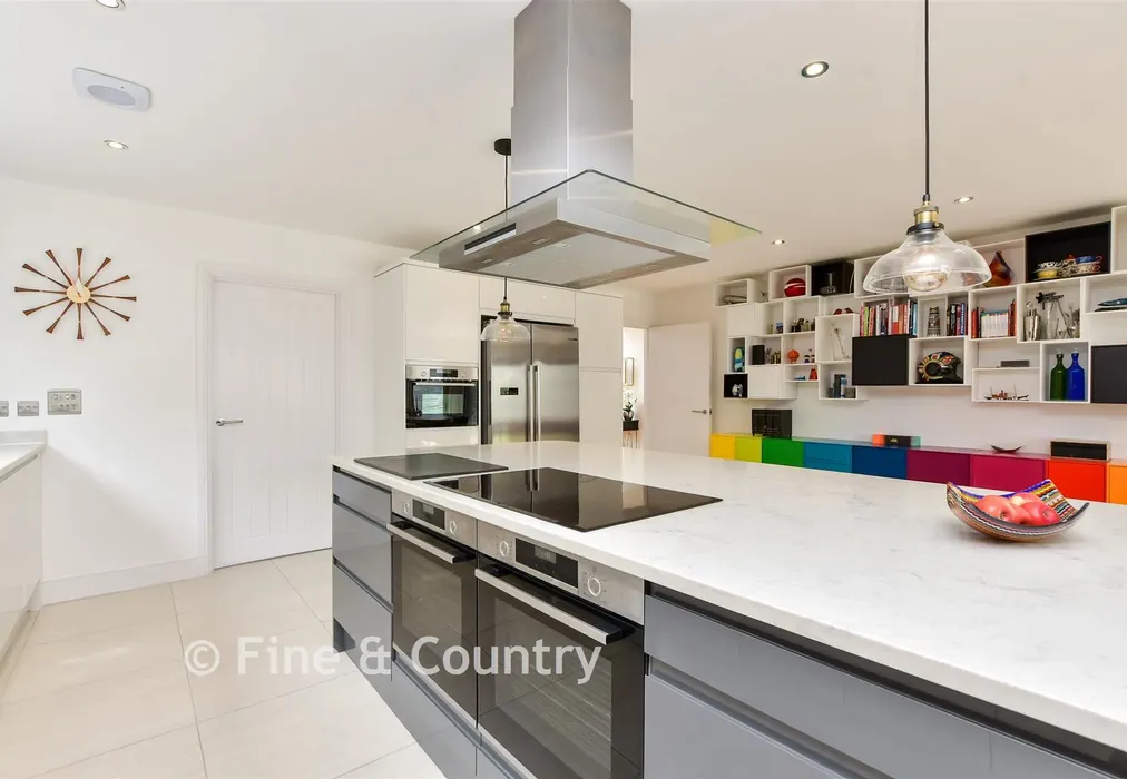 Kitchen/Diner - Elizabeth Drive, Woodnesborough, Sandwich, Kent - Wards of Kent