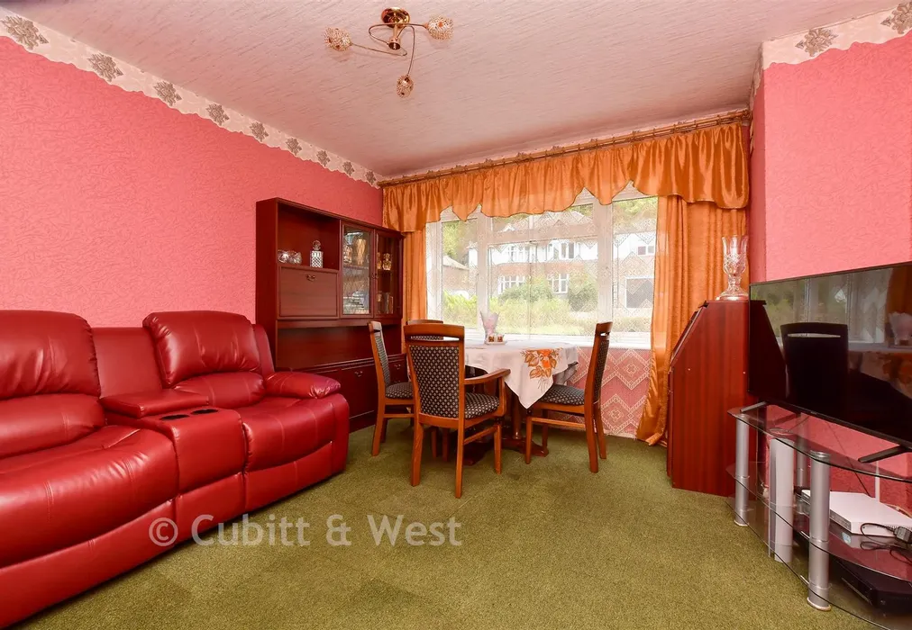 Lounge - Hillbury Road, Whyteleafe, Surrey - Wards of Kent
