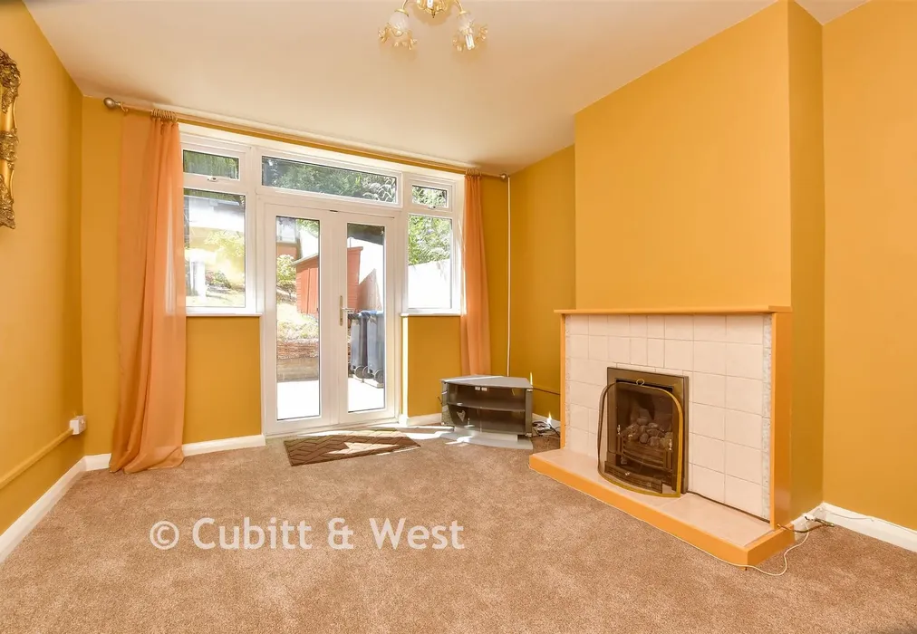 Dining Room - Hillbury Road, Whyteleafe, Surrey - Wards of Kent
