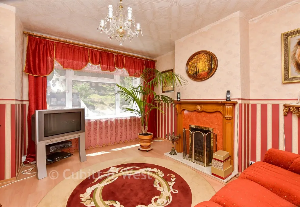 Bedroom 2 - Hillbury Road, Whyteleafe, Surrey - Wards of Kent