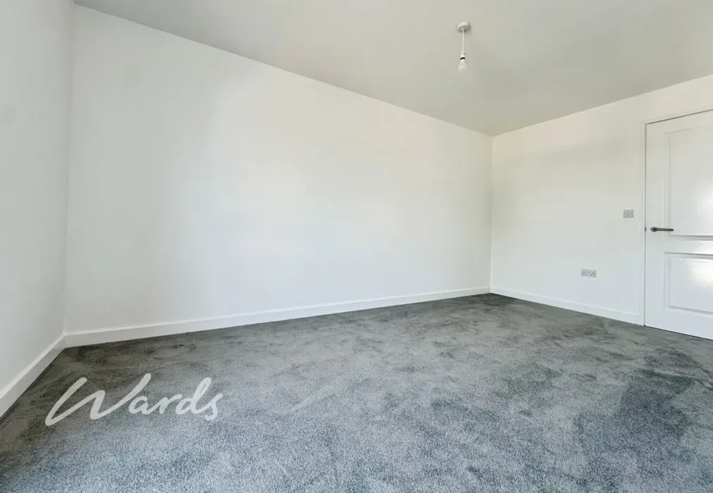 Bedroom - Wallis Avenue Park Wood ME15 - Wards of Kent