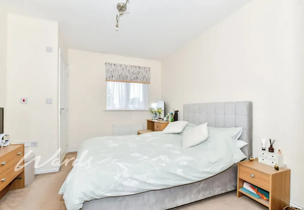 Bedroom - Hawley Drive West Malling ME19 - Wards of Kent