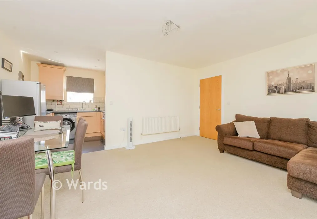 Lounge - Kingfisher Drive, Waterstone Park, Kent - Wards of Kent