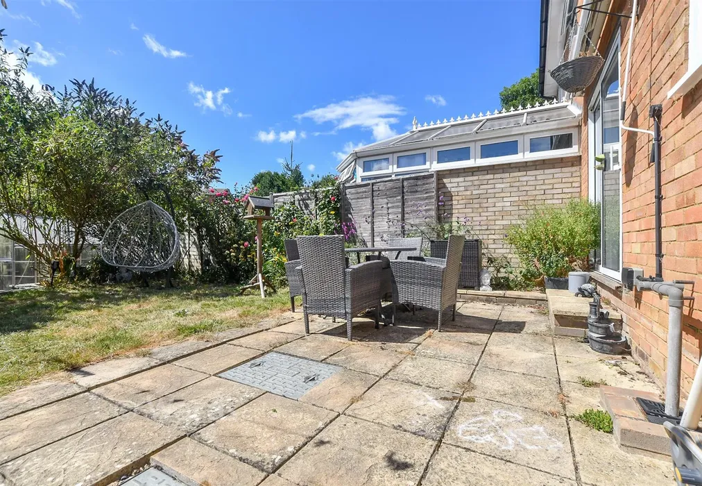 Patio / Decking - Northdown, Ashford, Kent - Wards of Kent