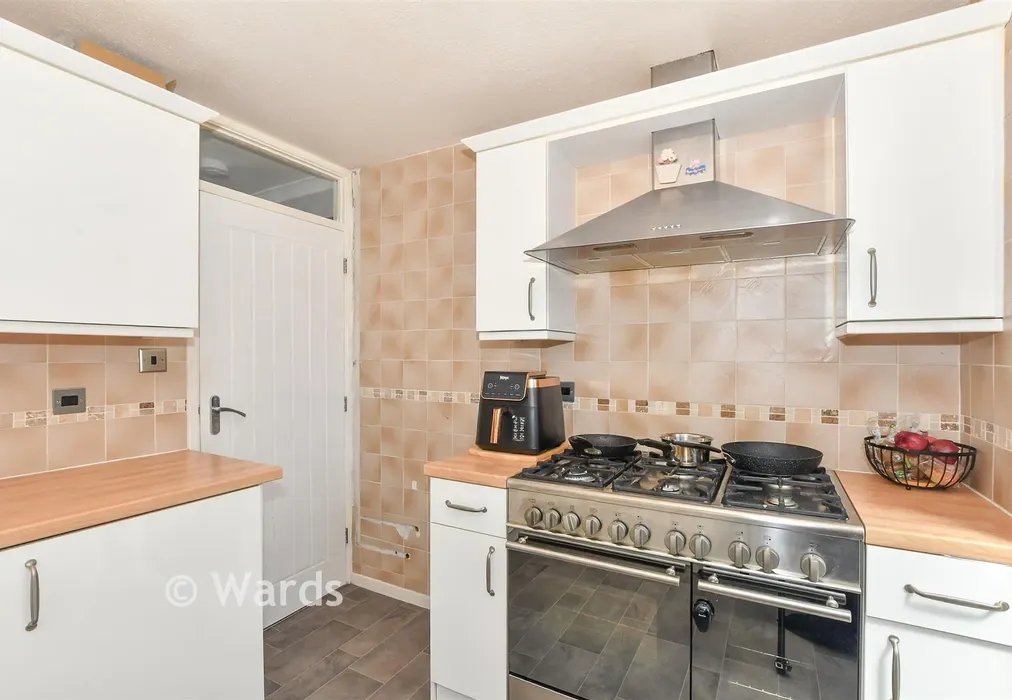 Kitchen - Northdown, Ashford, Kent - Wards of Kent