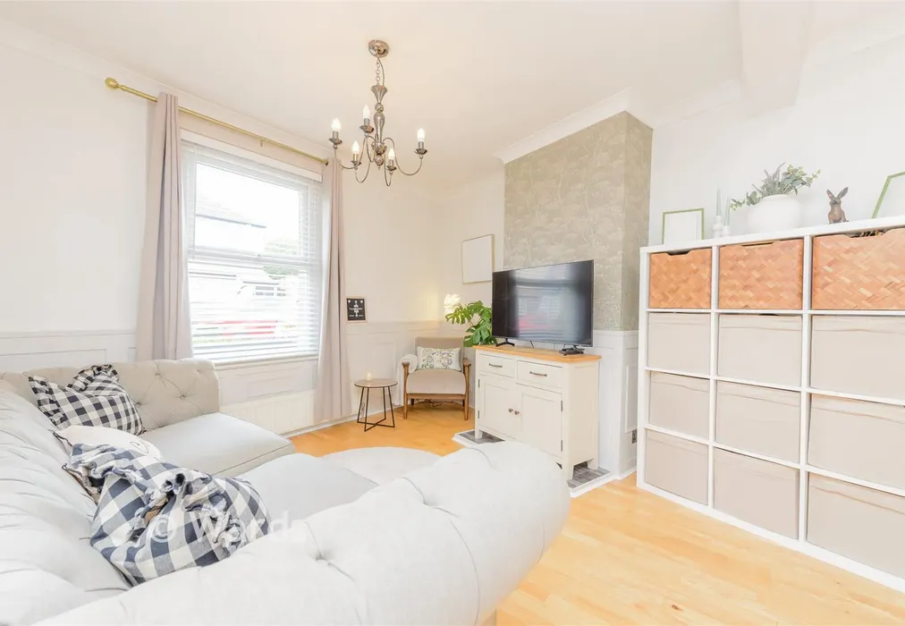 Lounge - Howard Road, Dartford, Kent - Wards of Kent