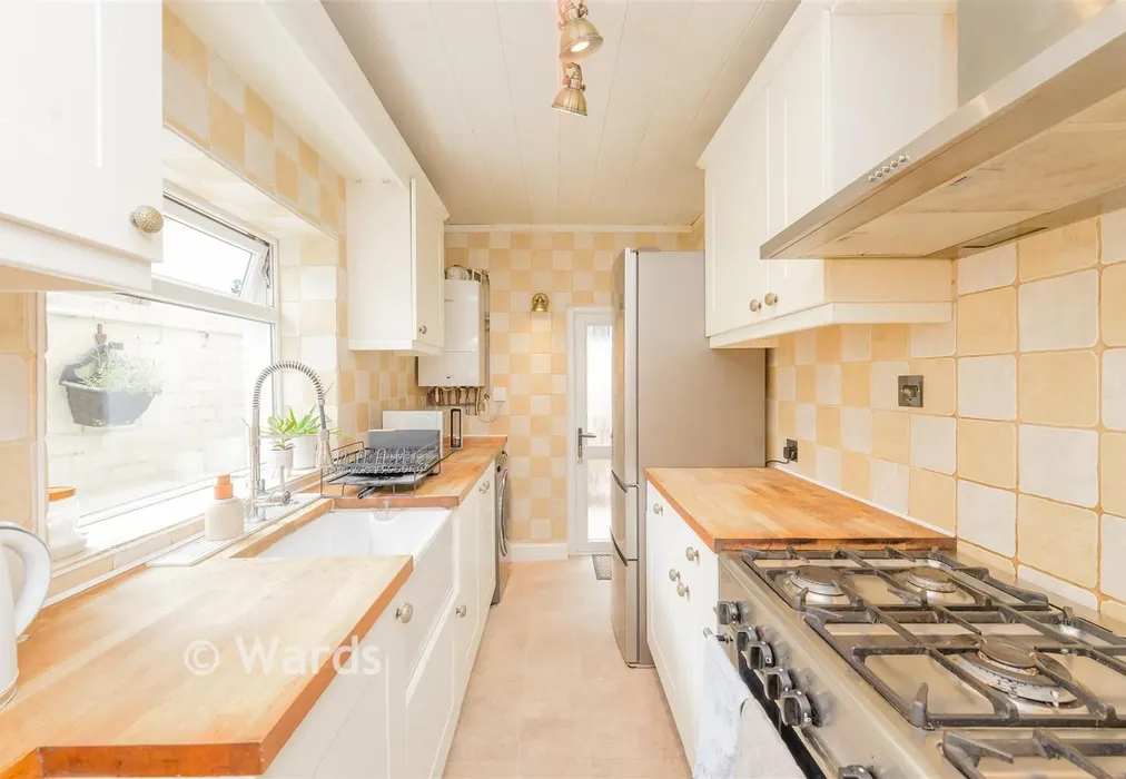 Kitchen - Howard Road, Dartford, Kent - Wards of Kent